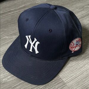 Vintage Yankees Logo Baseball Hat